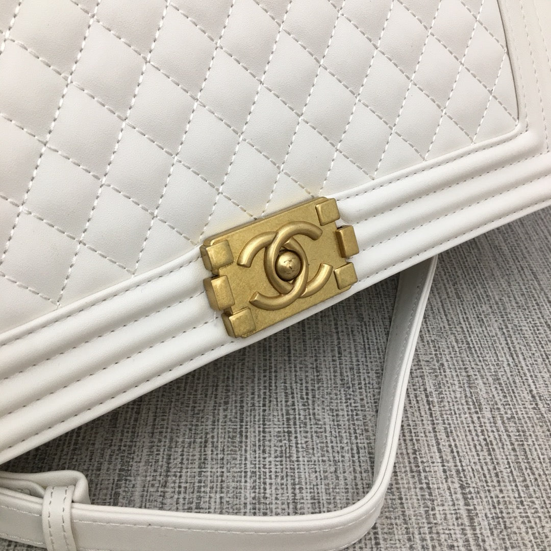 5C60BDE Stylish leather bag 