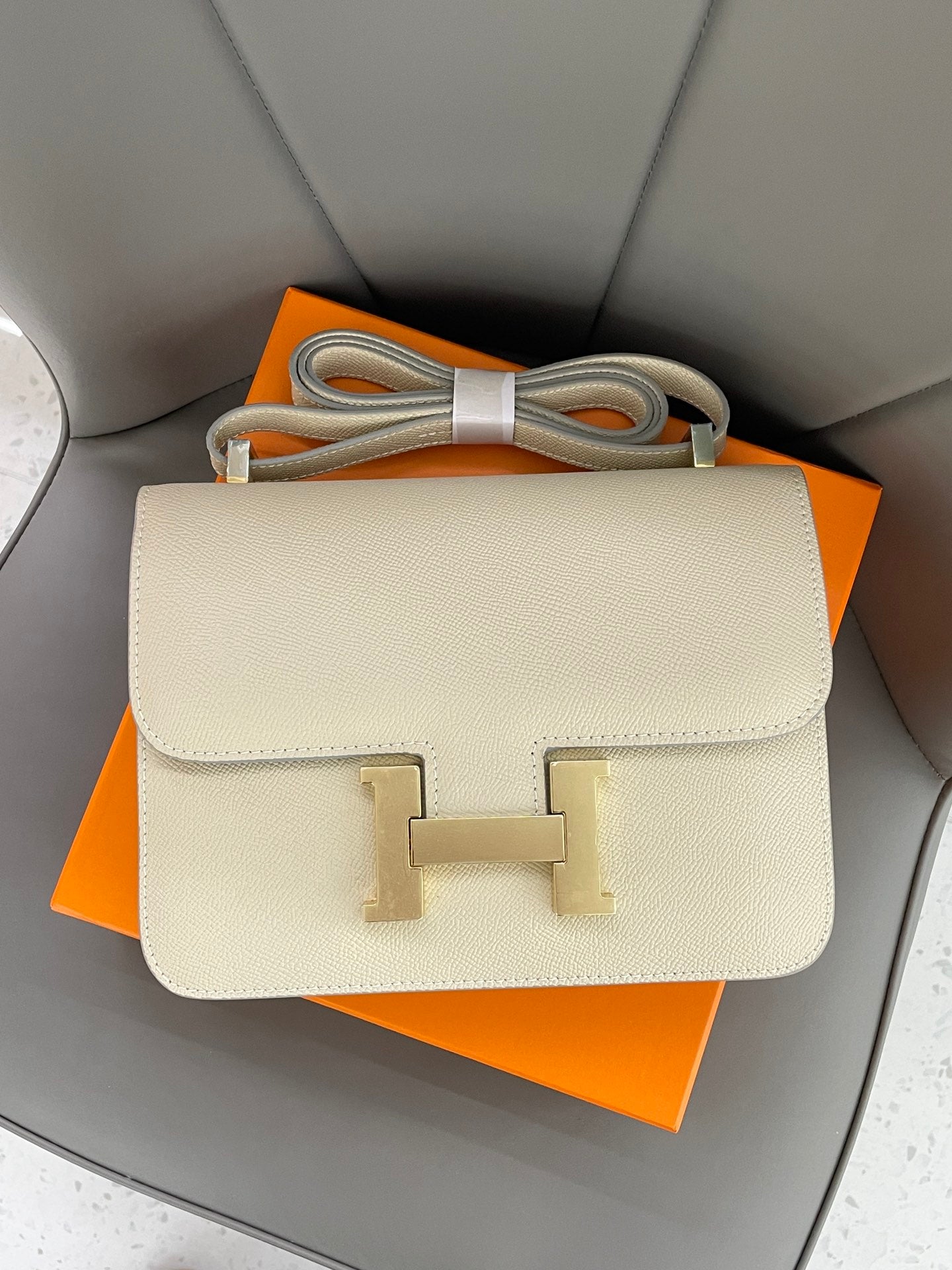 155NH65BDE Stylish leather bag