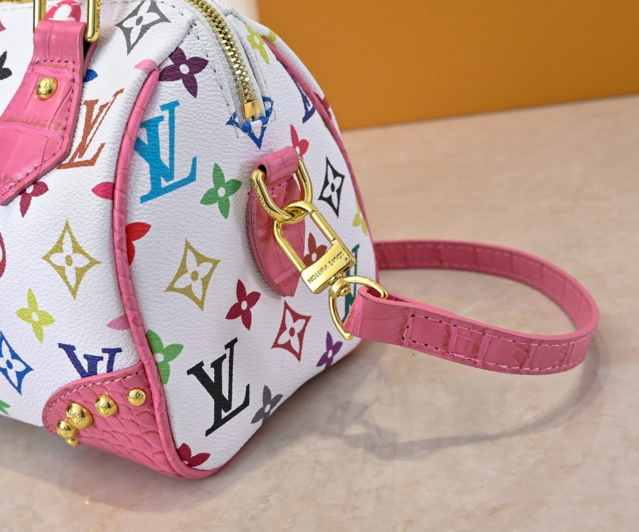 155NE74BDE Stylish leather bag