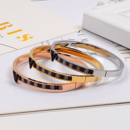 BE27KDE Stylish Bracelets