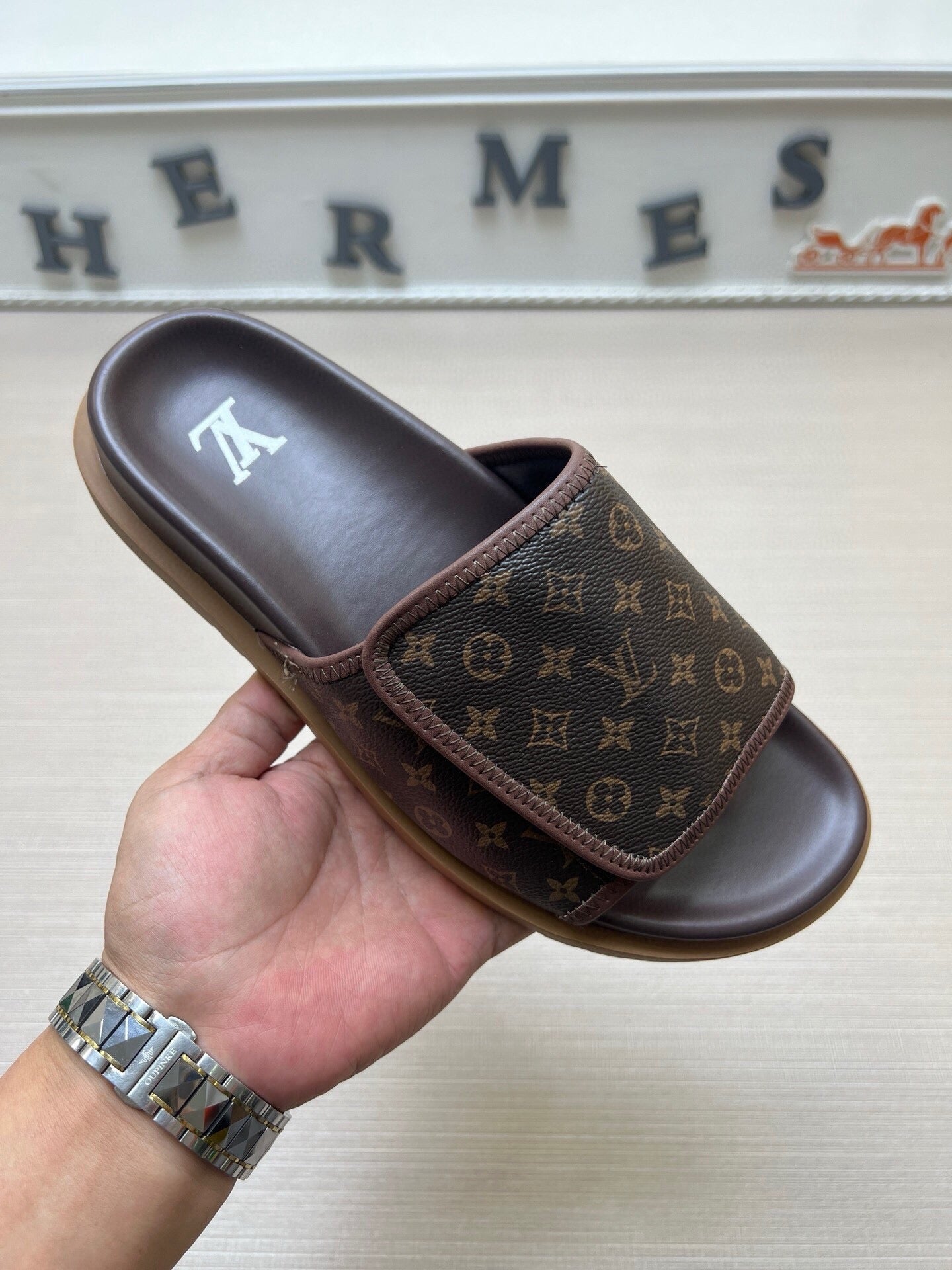 5WE246ZDE Stylish Slippers