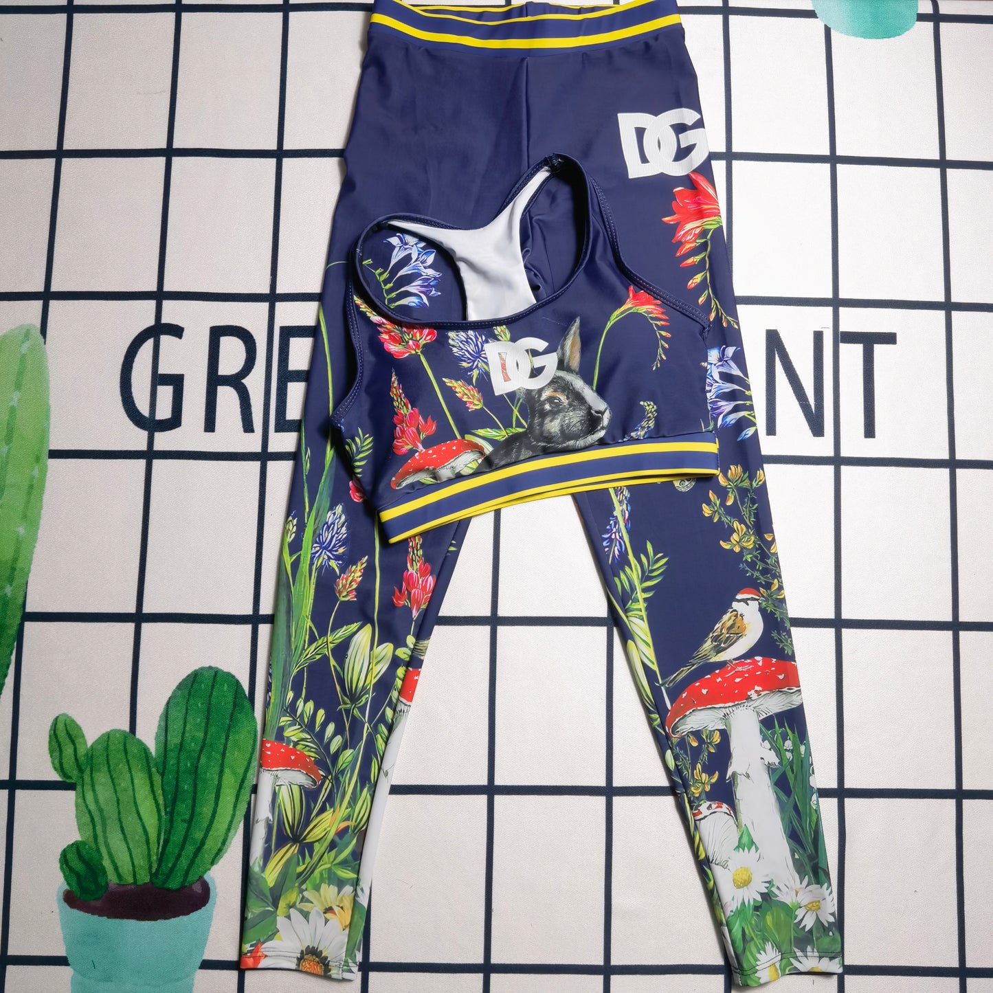 14A124YDE Stylish Long sleeve swimsuit