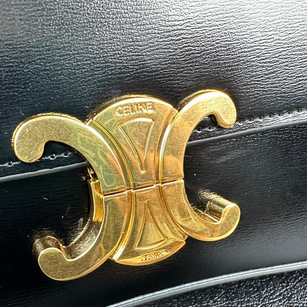 1XE271BDE Stylish leather bag 