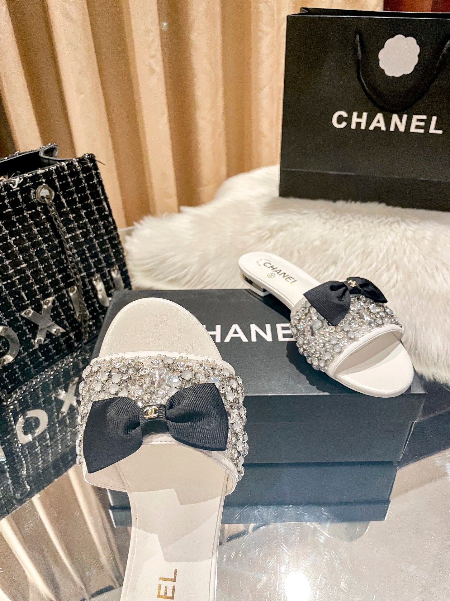 14C165ZDE Stylish Slippers