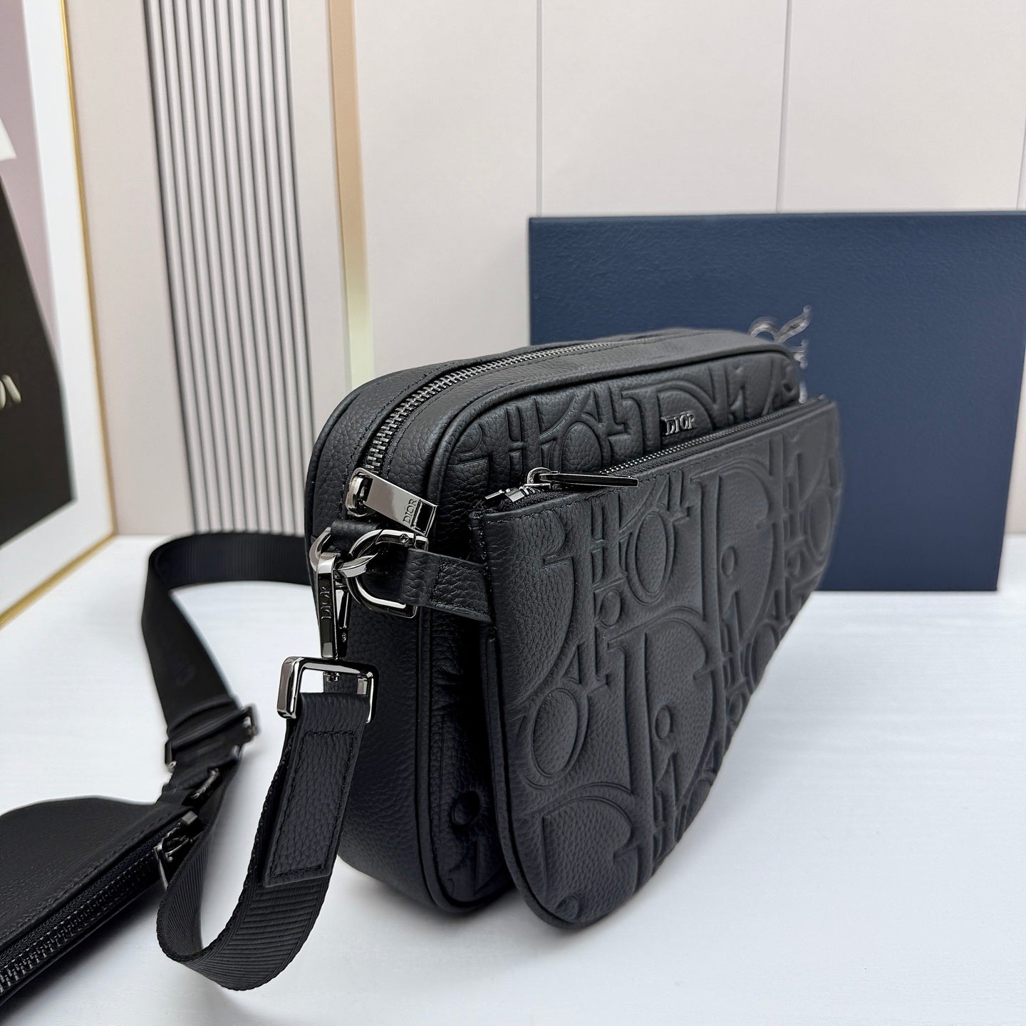15RD66BDE Stylish bag