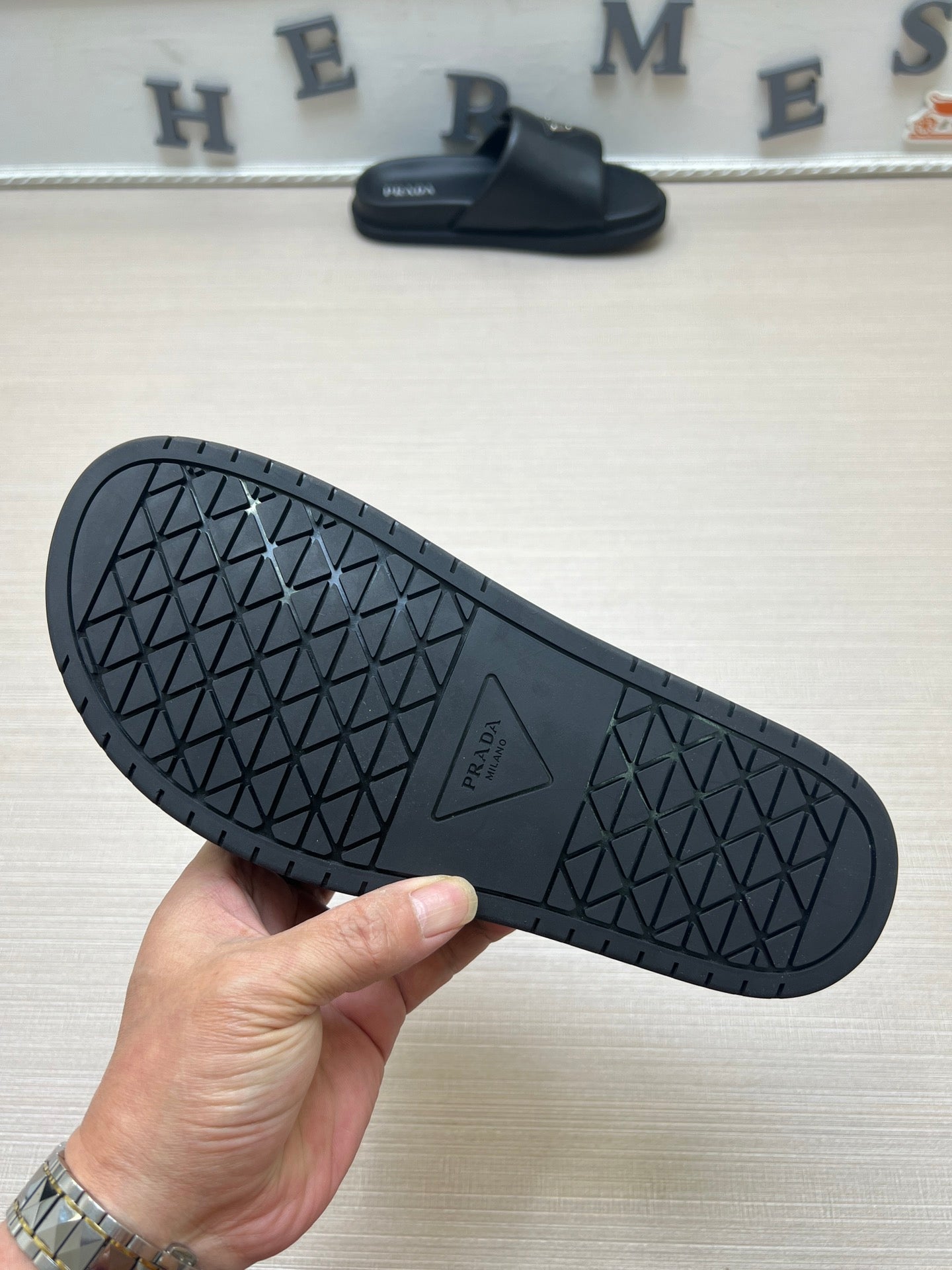 54PD4ZDE Stylish slippers