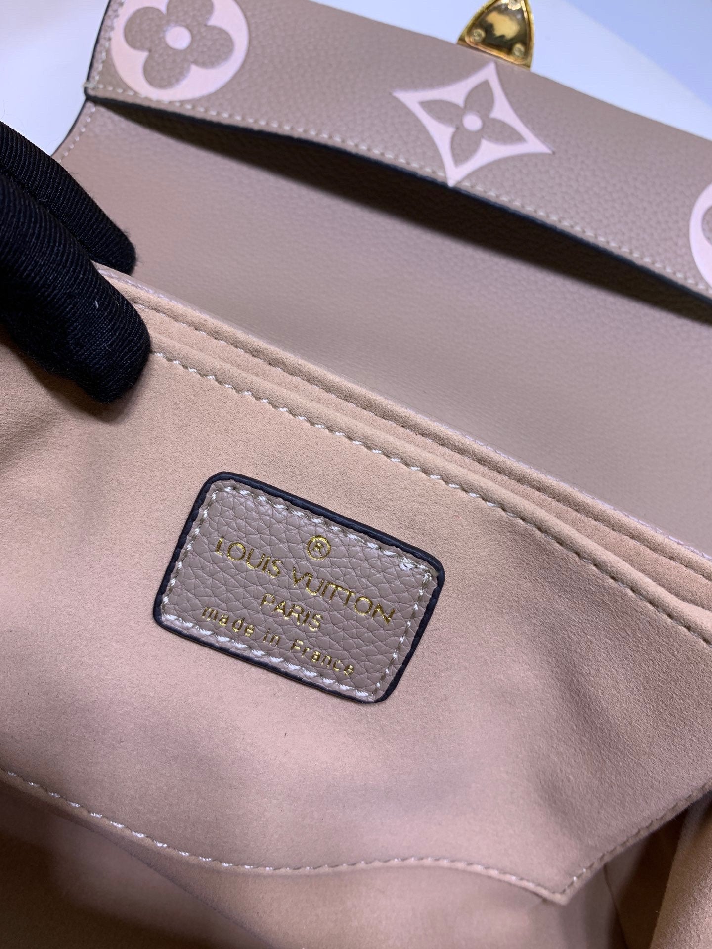 2XR363BDE Stylish leather bag 