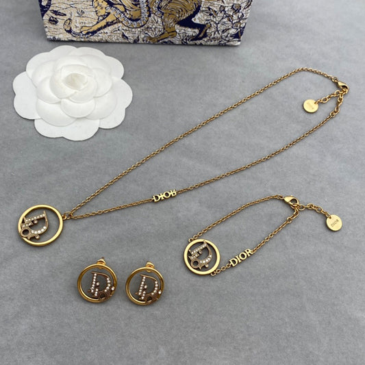 14D252XDE Stylish Rings Earring Bracelets Necklaces