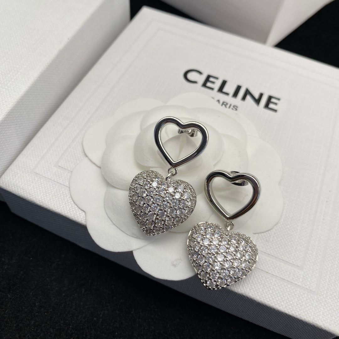 1XCL561EDE Stylish Earrings