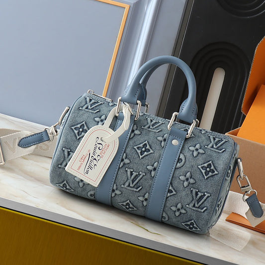 2WE11BDE Stylish canvas bag