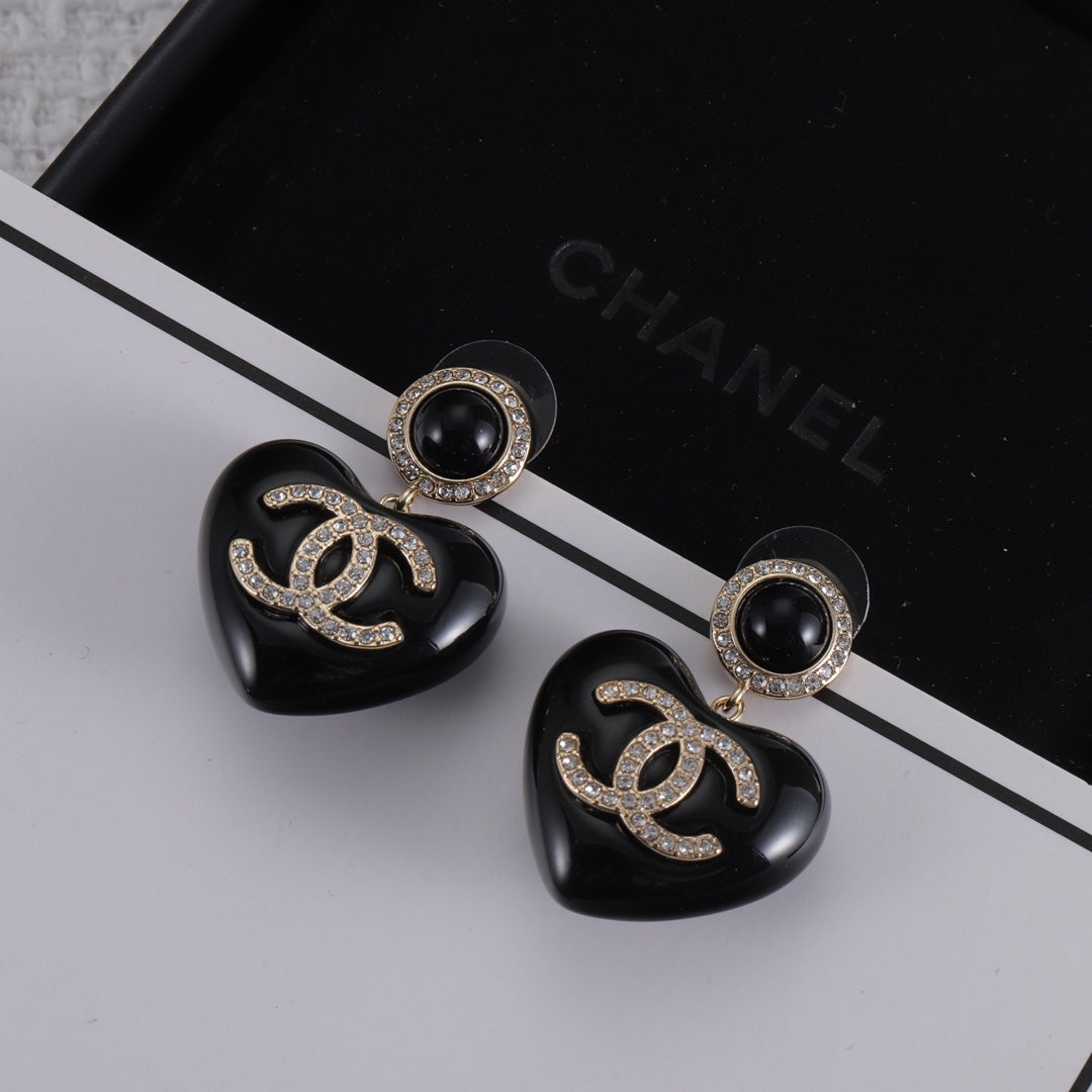 14C292EDE Stylish Earrings