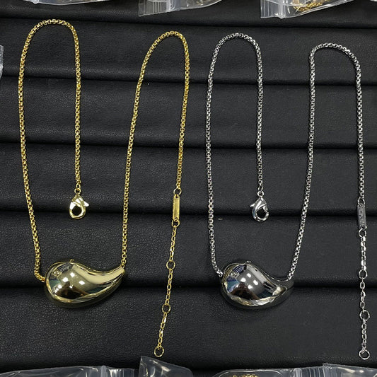 14A1052XDE Stylish Necklaces