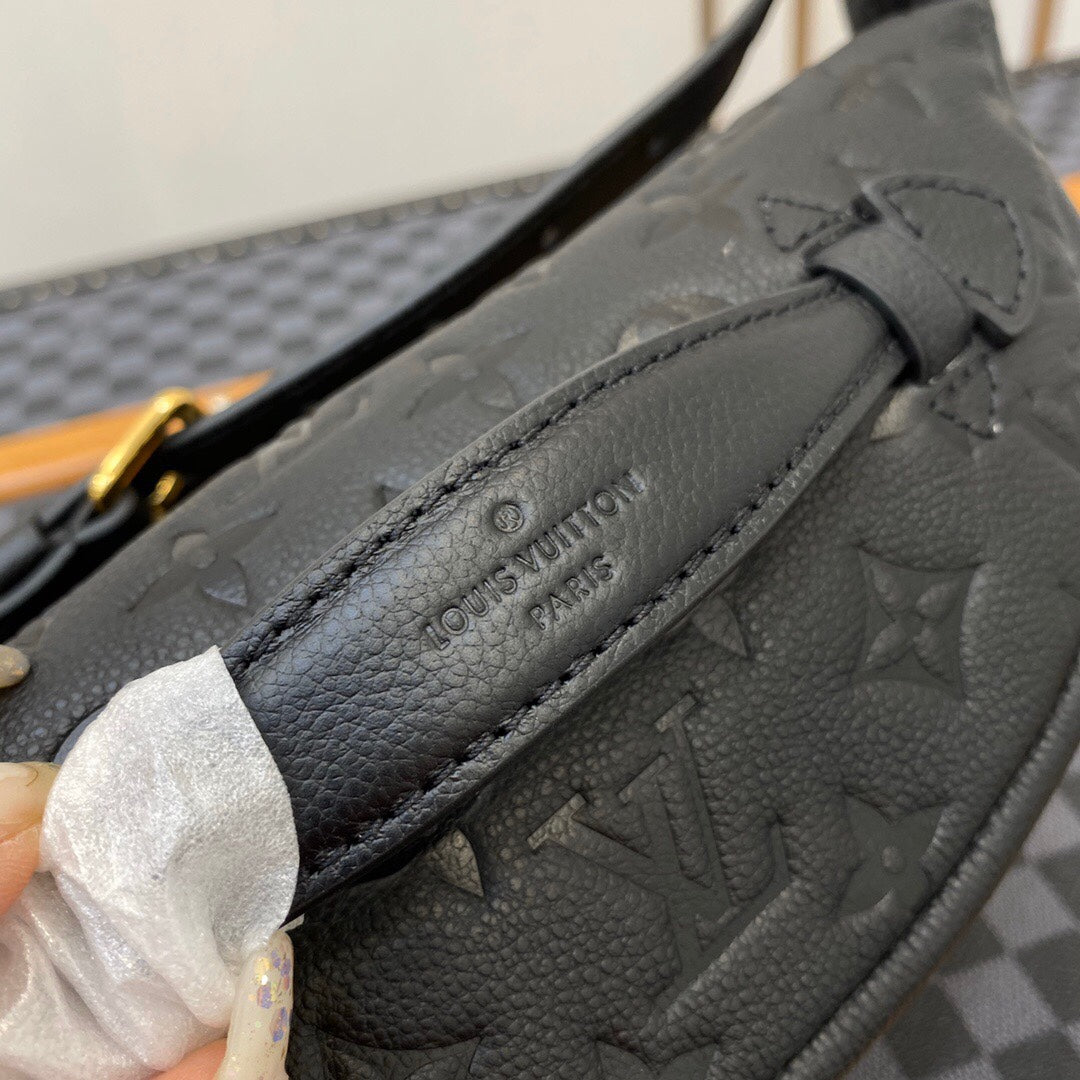 2XE299BDE Stylish leather bag 