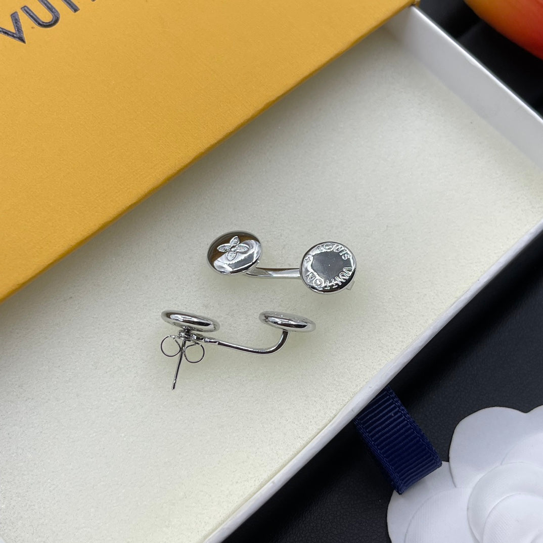 14E979EDE Stylish Earrings
