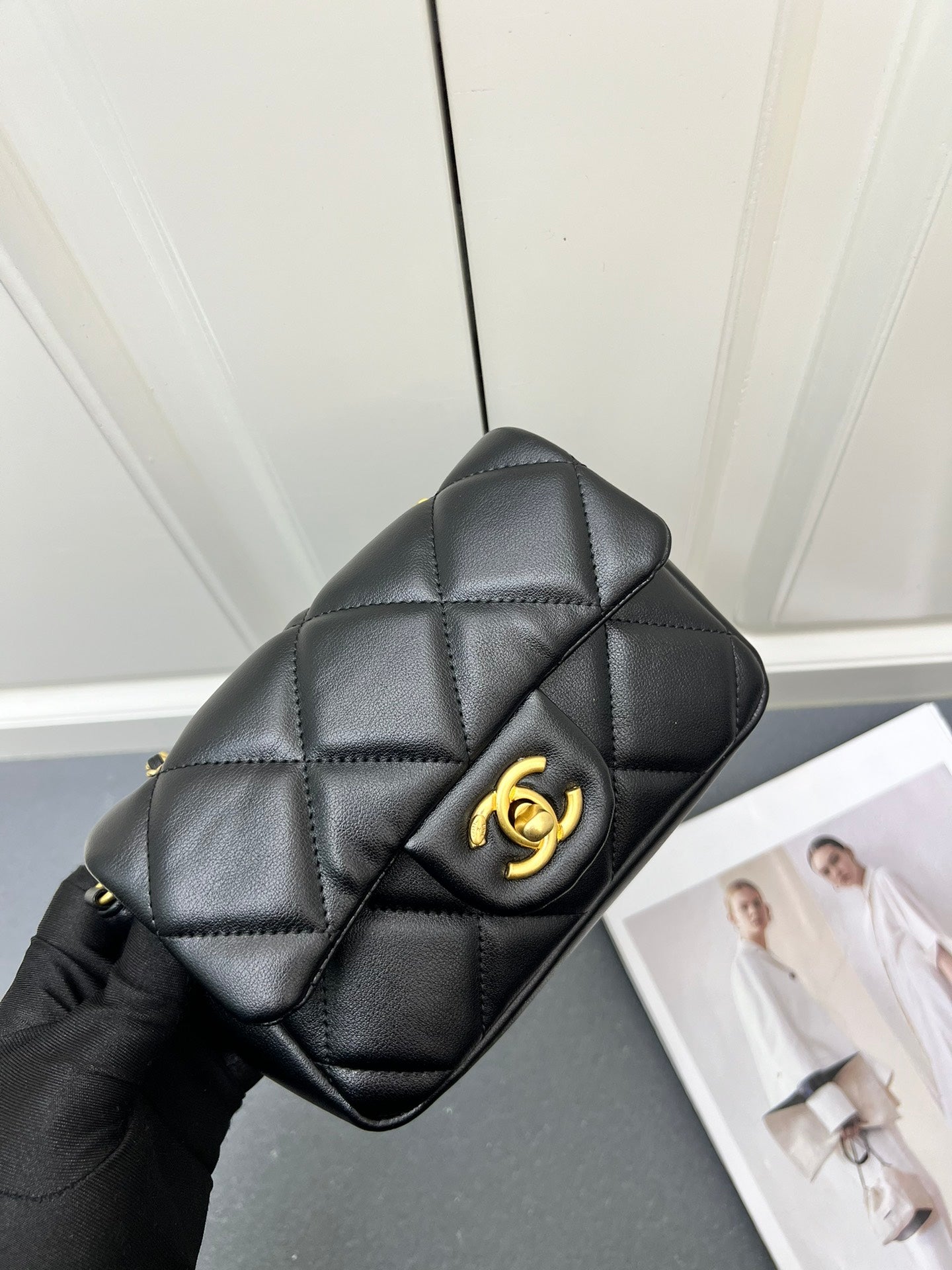 2WC14BDE Stylish leather bag