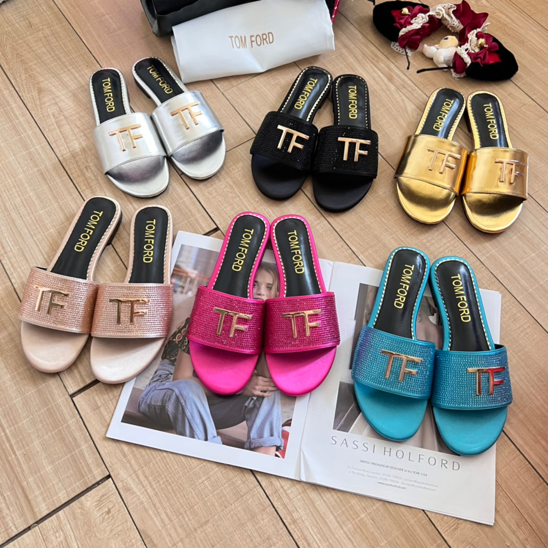 14A89ZDE Stylish Slippers