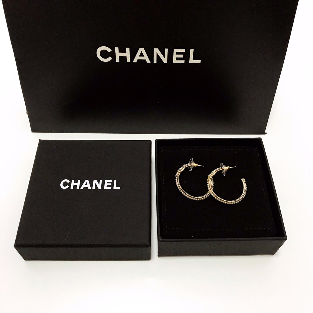 14C95EDE Stylish Earrings