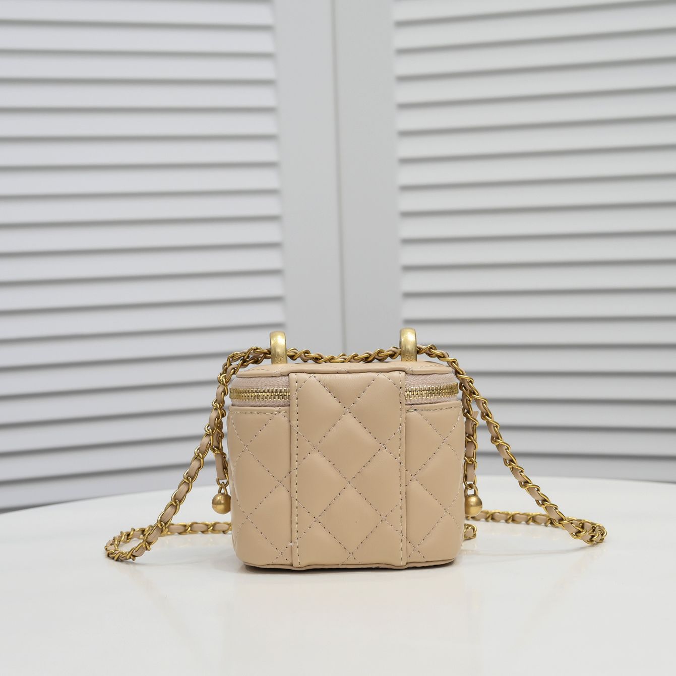 1XC45BDE Stylish leather bag 