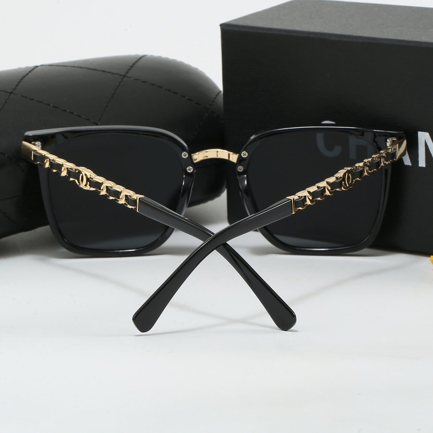 385RC32TDE Stylish Sunglasses