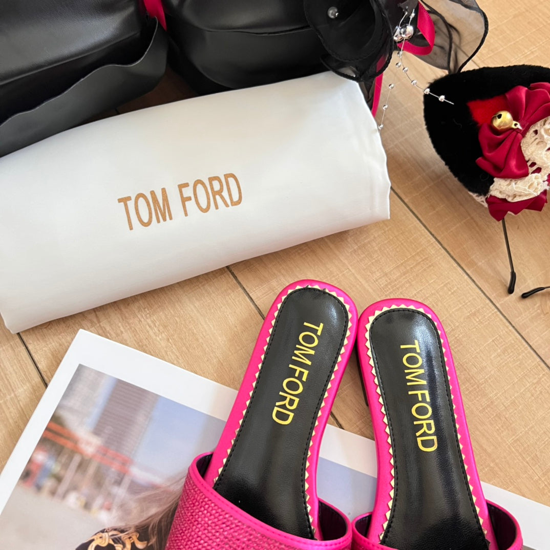 14A89ZDE Stylish Slippers