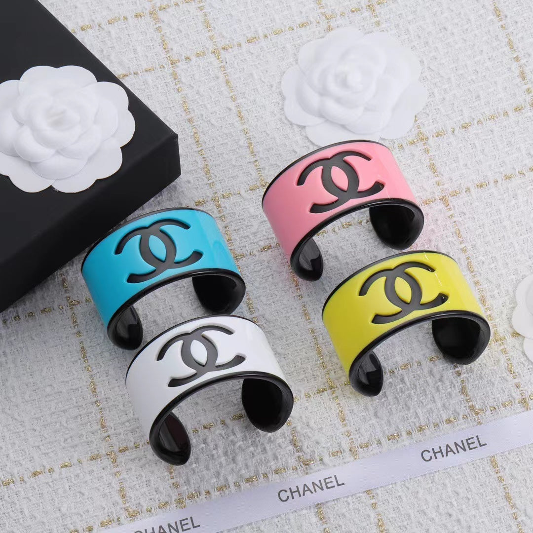 84C9kDE Stylish Bracelets