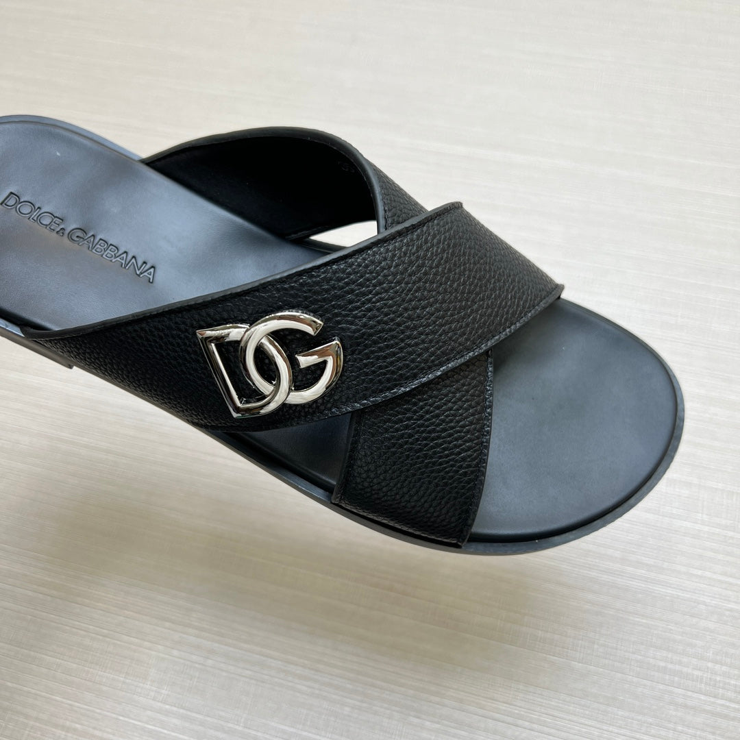 54A101ZDE Stylish slippers