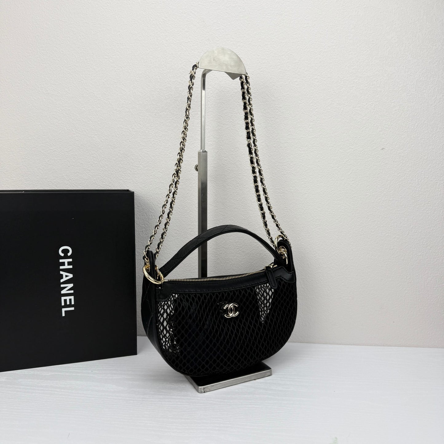 15RC48BDE Stylish leather bag