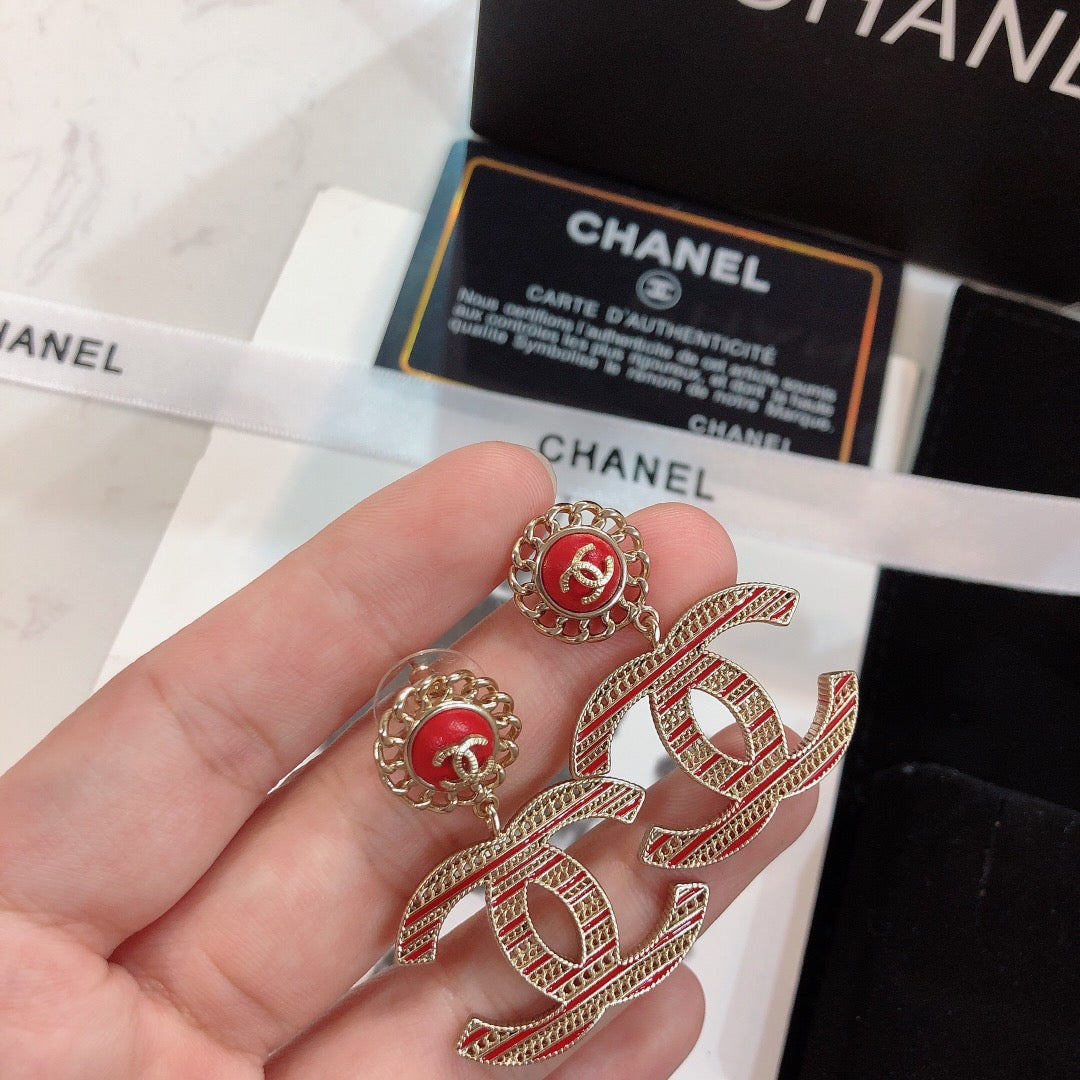 14C84EDE Stylish Earrings