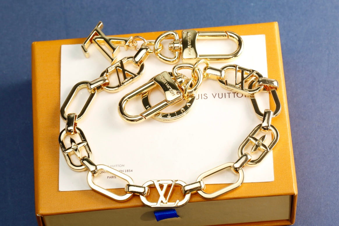 14E1ADE Stylish key closure