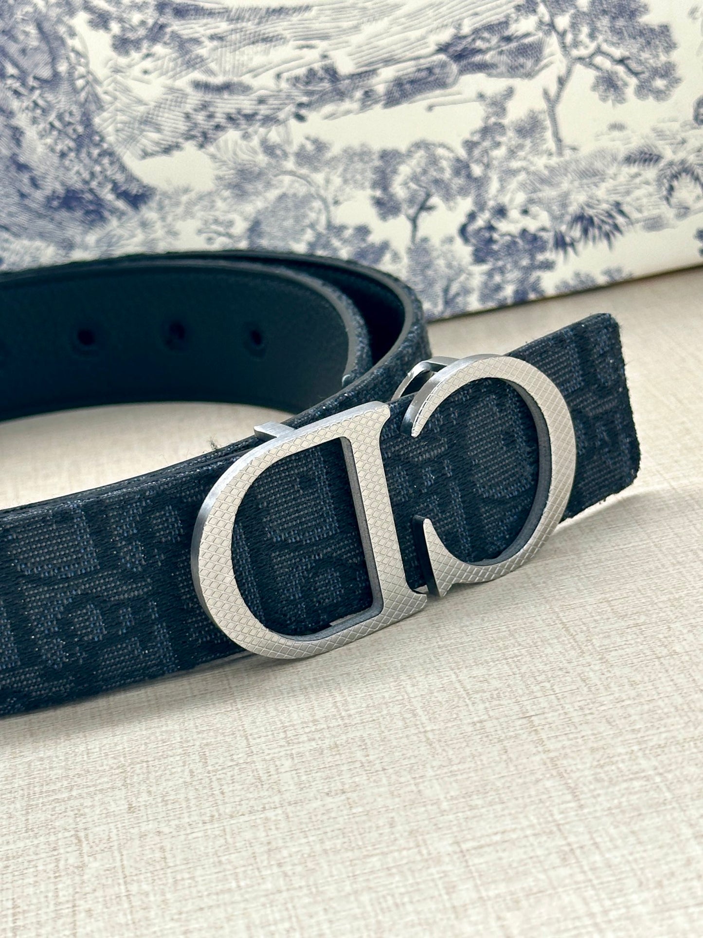 1RD197PDE Stylish  High quality belt With full package