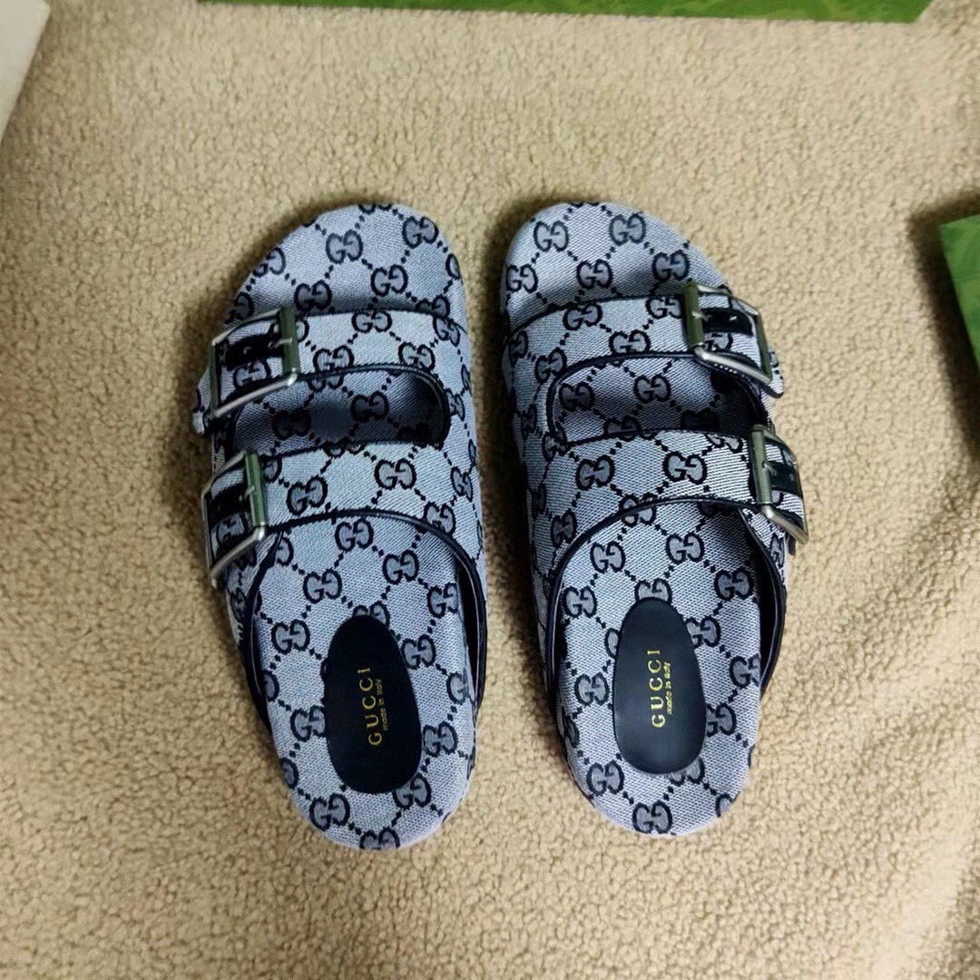 54B124ZDE Stylish slippers