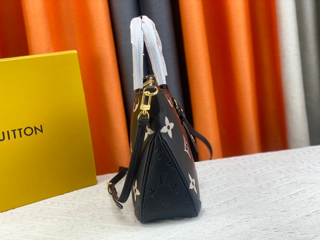 2XE174BDE Stylish leather bag 