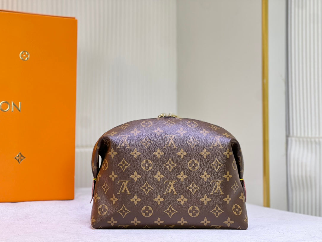 1XE61BDE Stylish leather bag