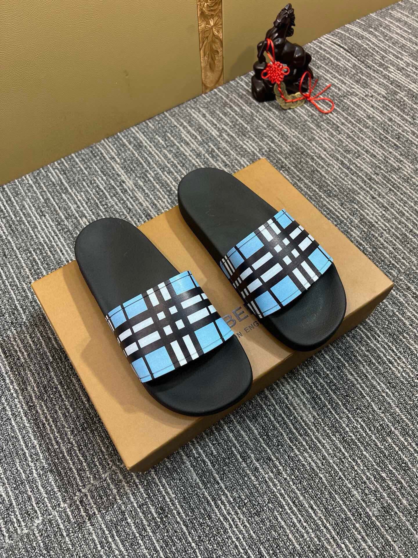 535ZR257ZDE Stylish Slippers