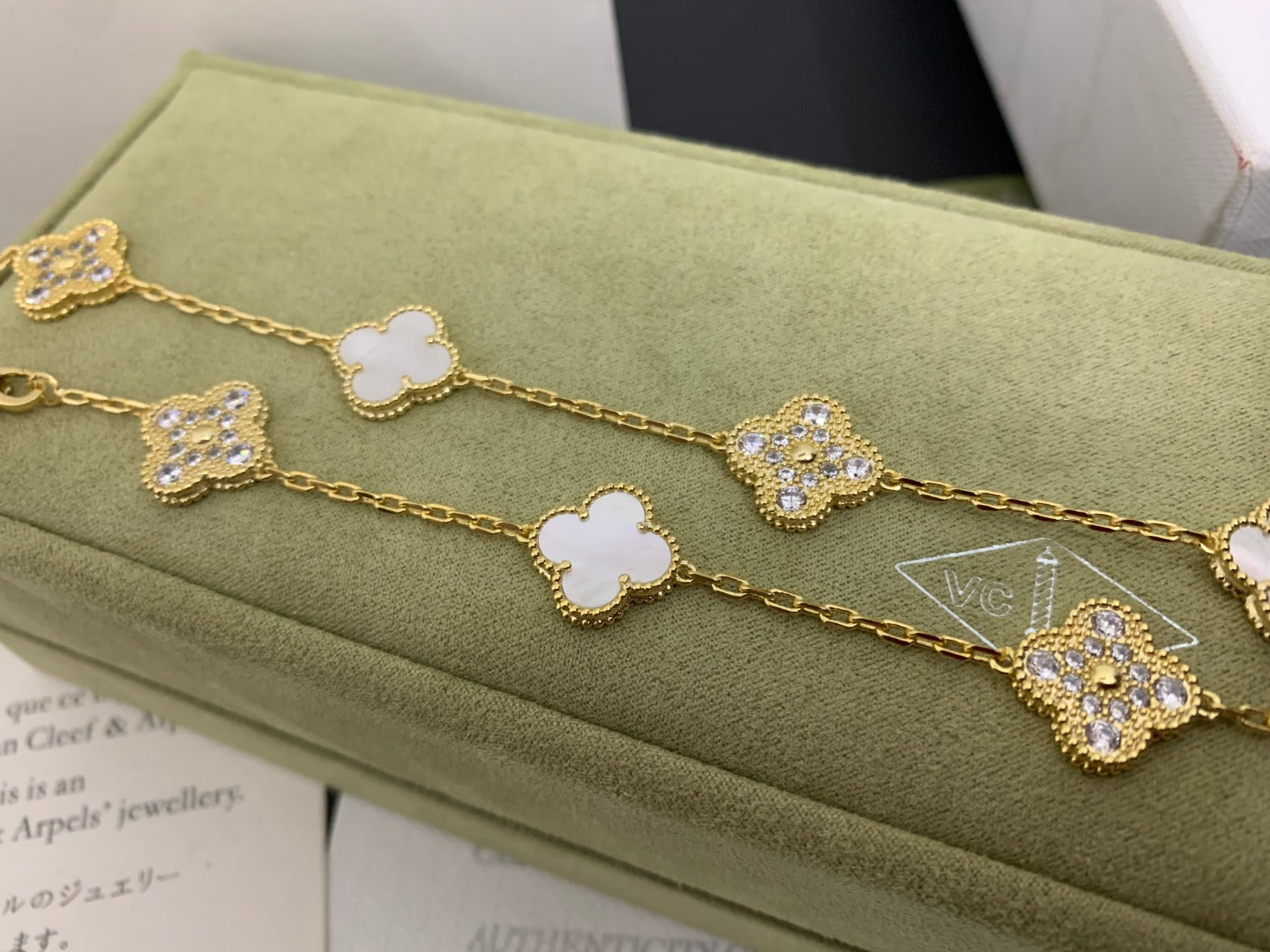 5XV191XDE Stylish  10 flower necklaces