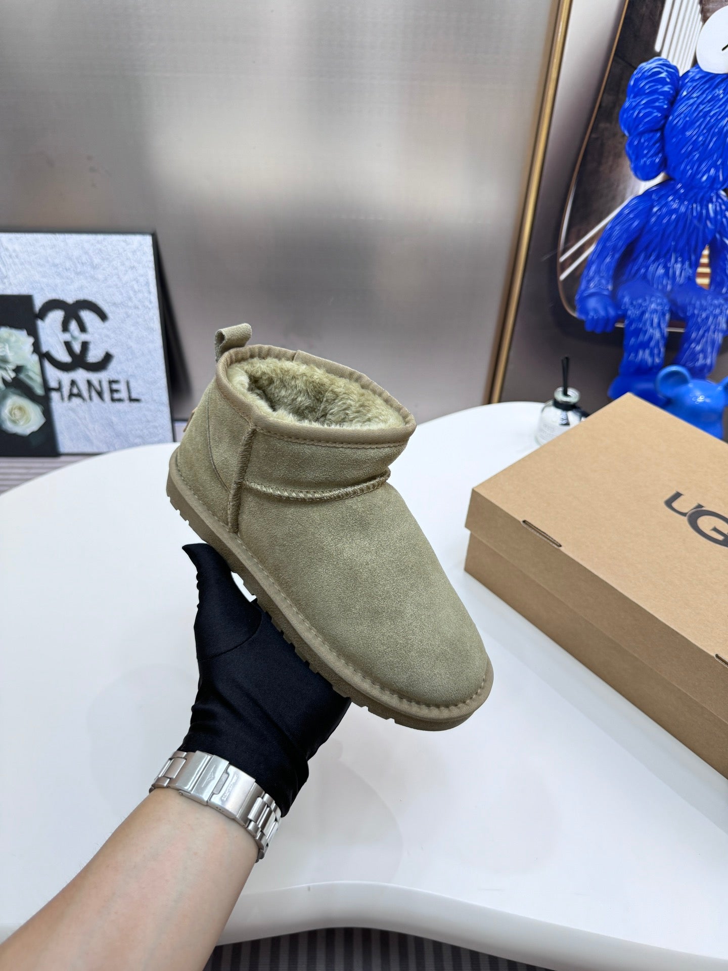 1LU10ZDE Stylish snow boots