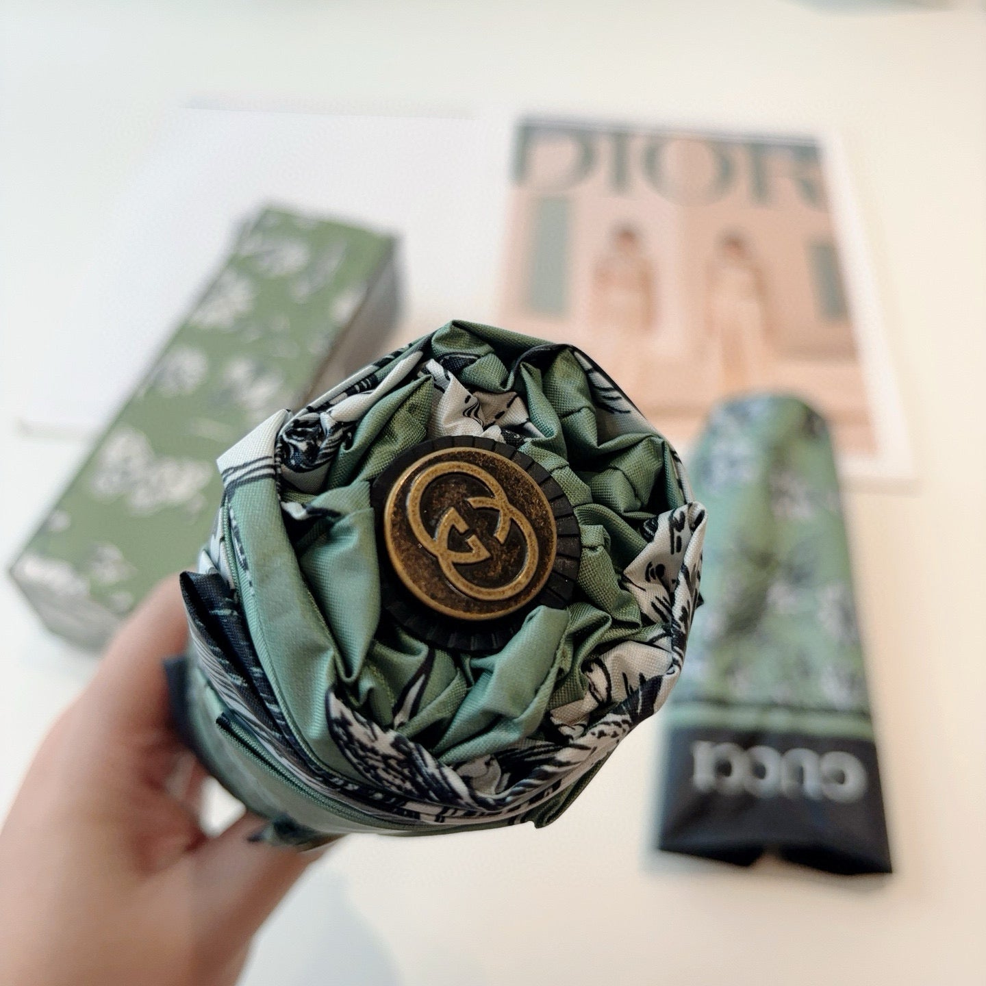 15RB84SDE Stylish UV resistant umbrella