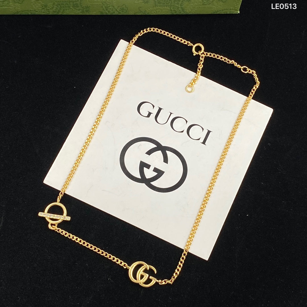 1YB81XDE Stylish Necklaces