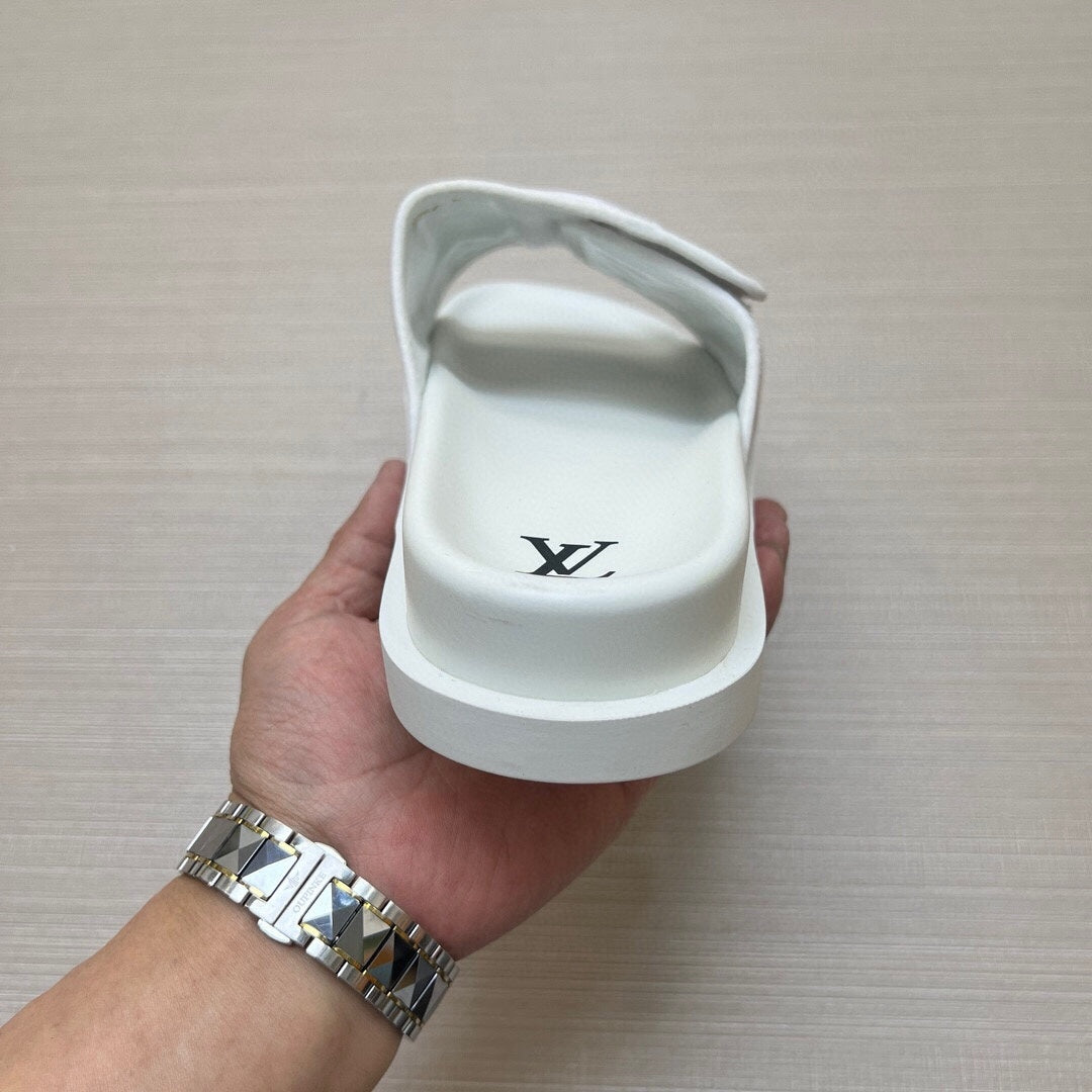 5WE250ZDE Stylish Slippers