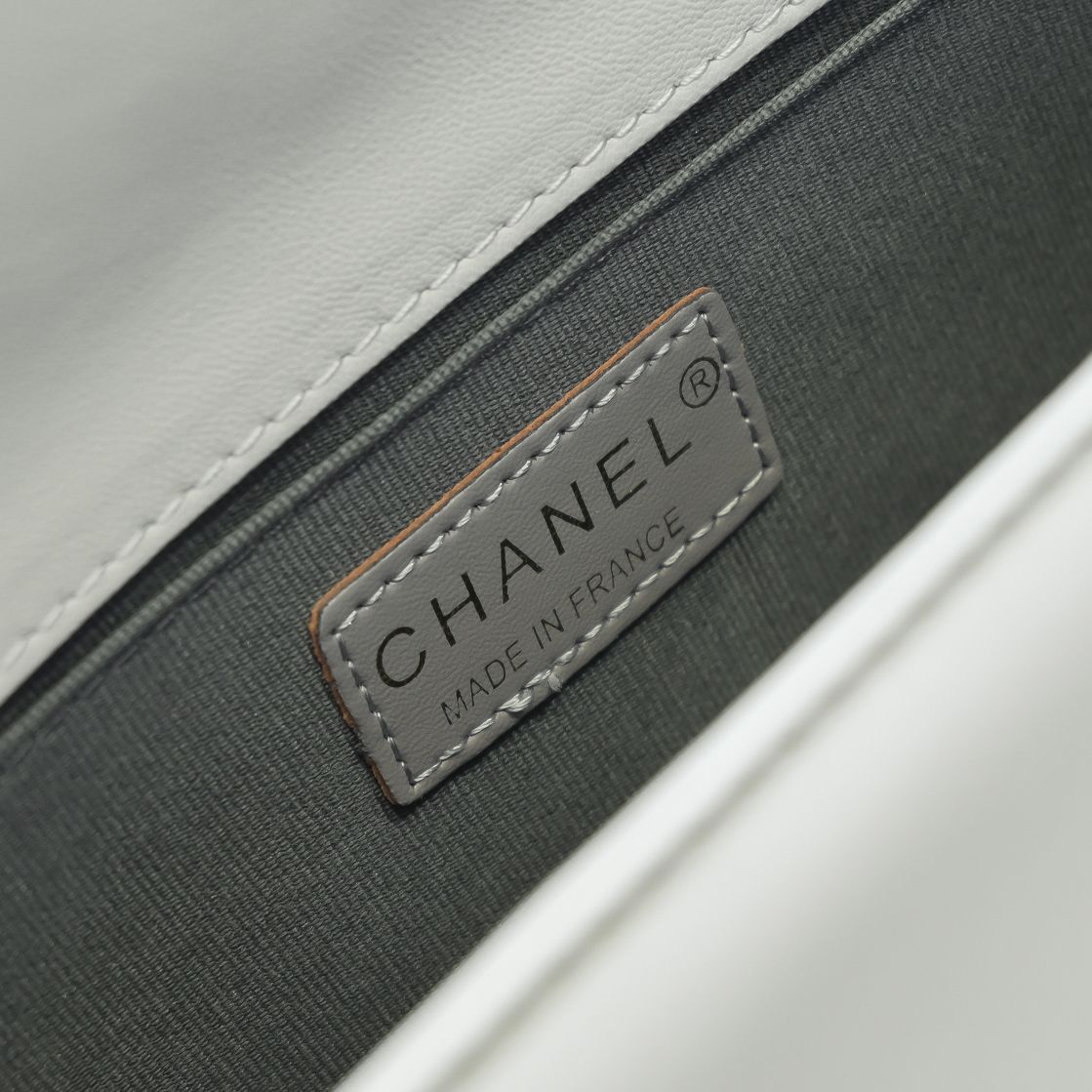 1XC413BDE Stylish leather bag