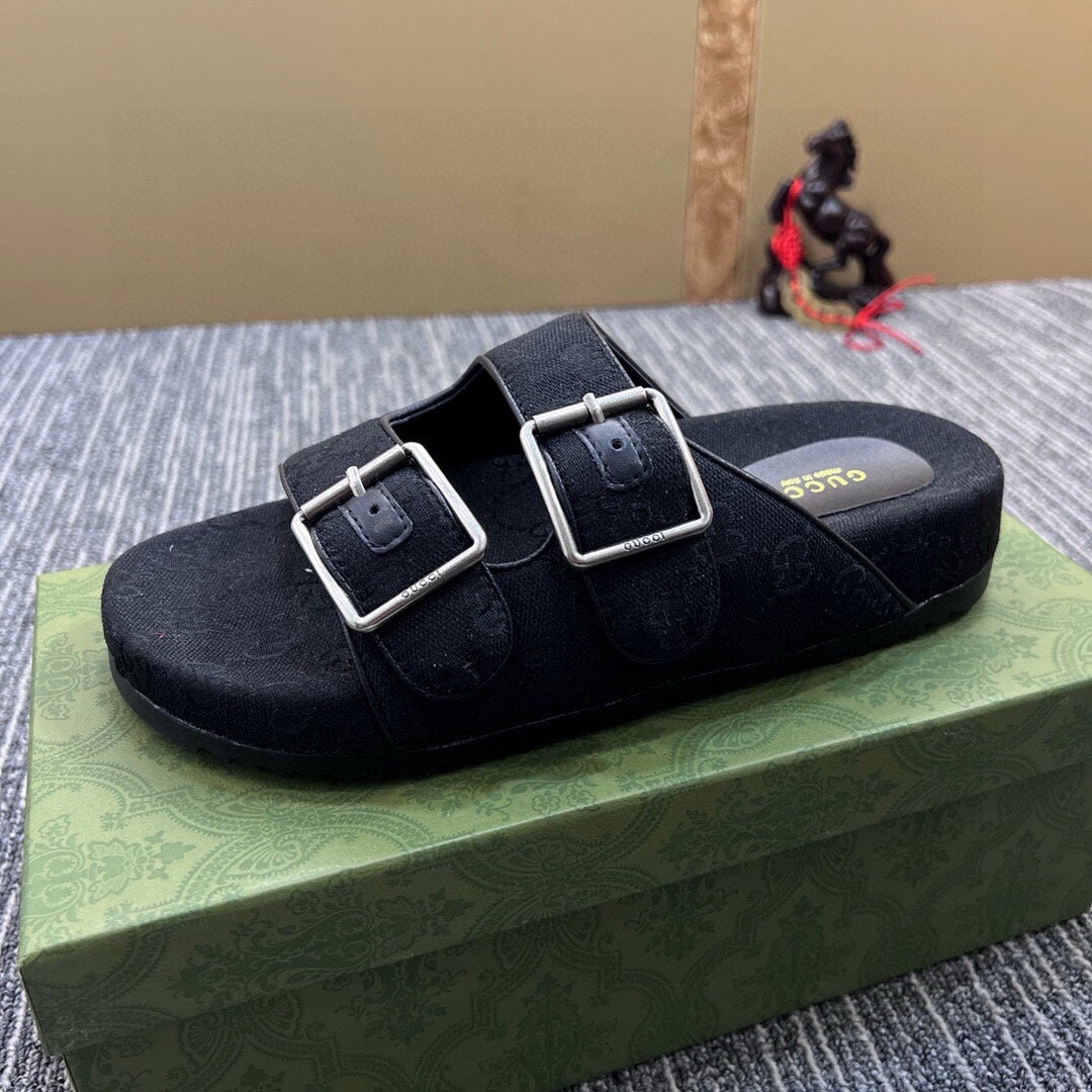 54B123ZDE Stylish slippers