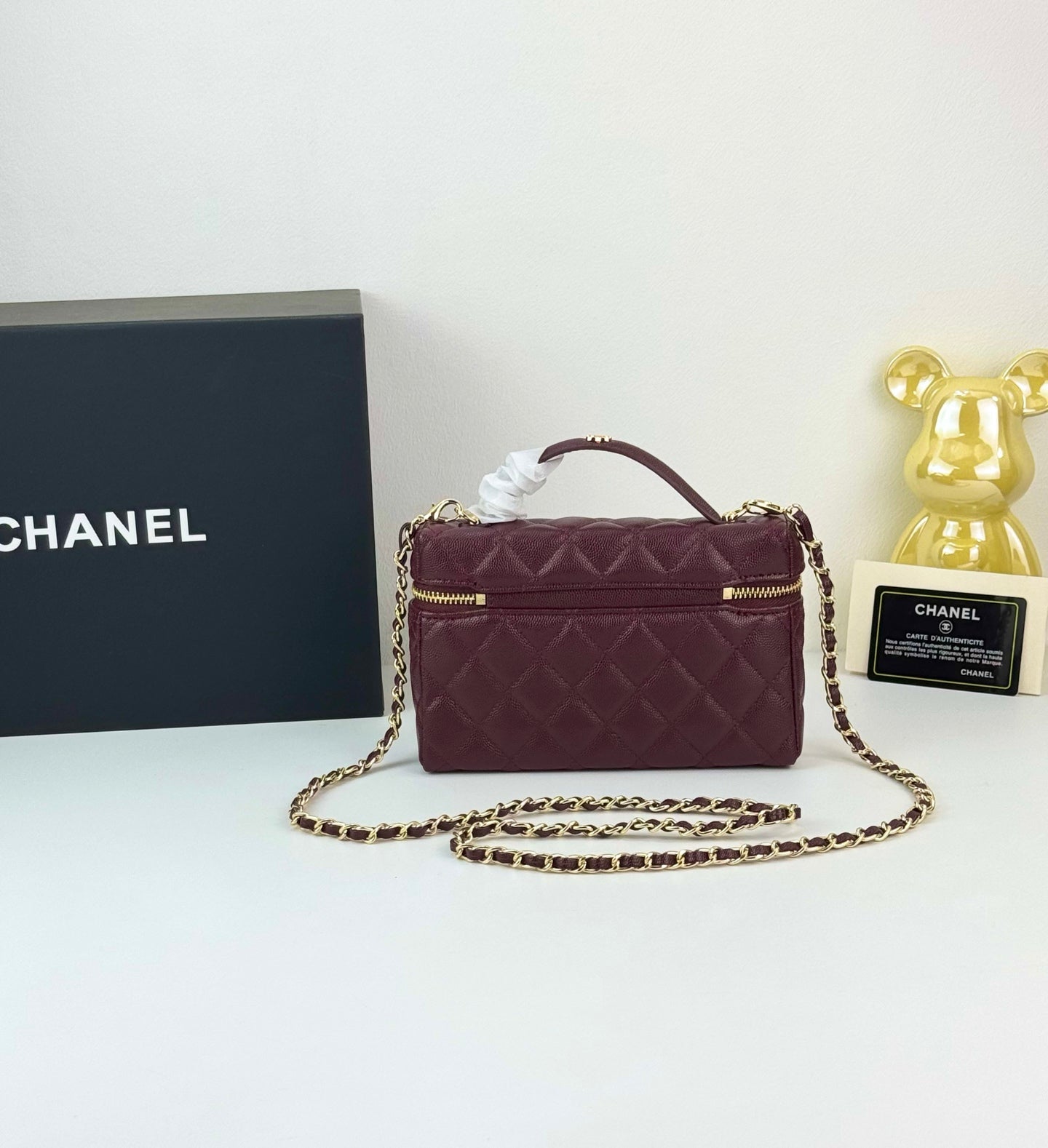 155QC3BDE Stylish leather caviar bag