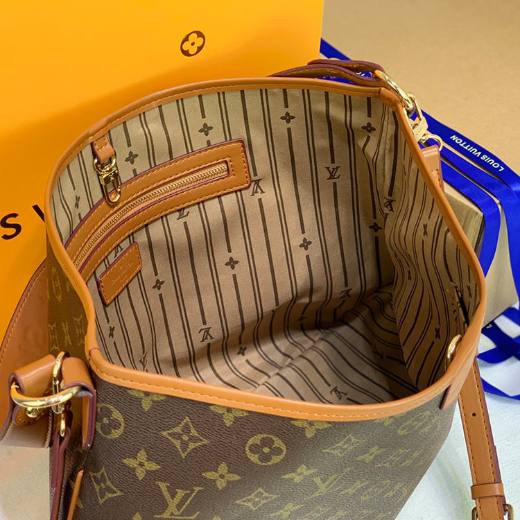 AE01BDE Stylish leather bag 
