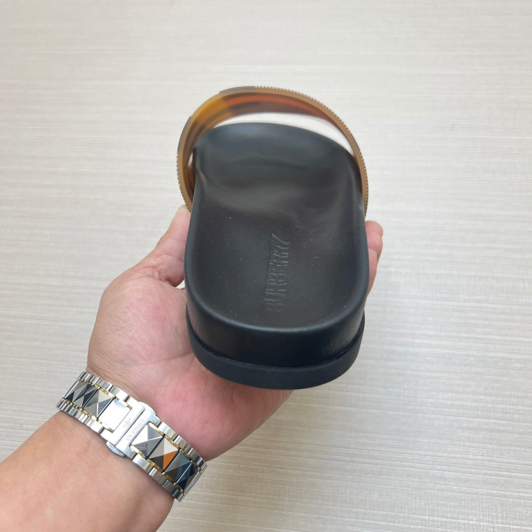 54R119ZDE Stylish slippers