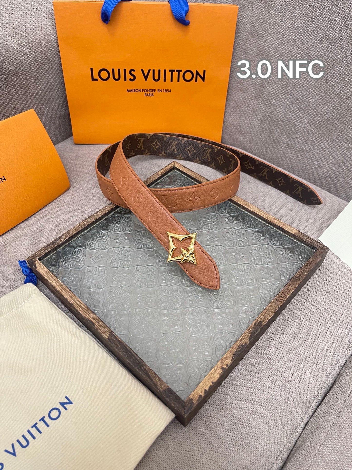 255RE10PDE Stylish  High quality belt With full package