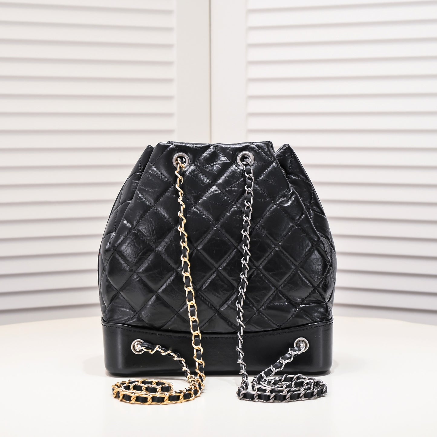 1XC262BDE Stylish leather bag 