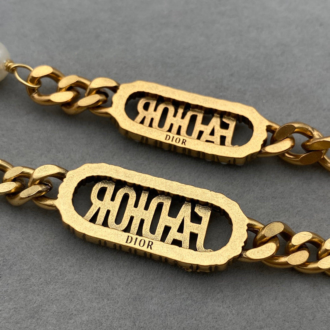 14D338XDE Stylish Earrings Brooch Bracelets Necklaces