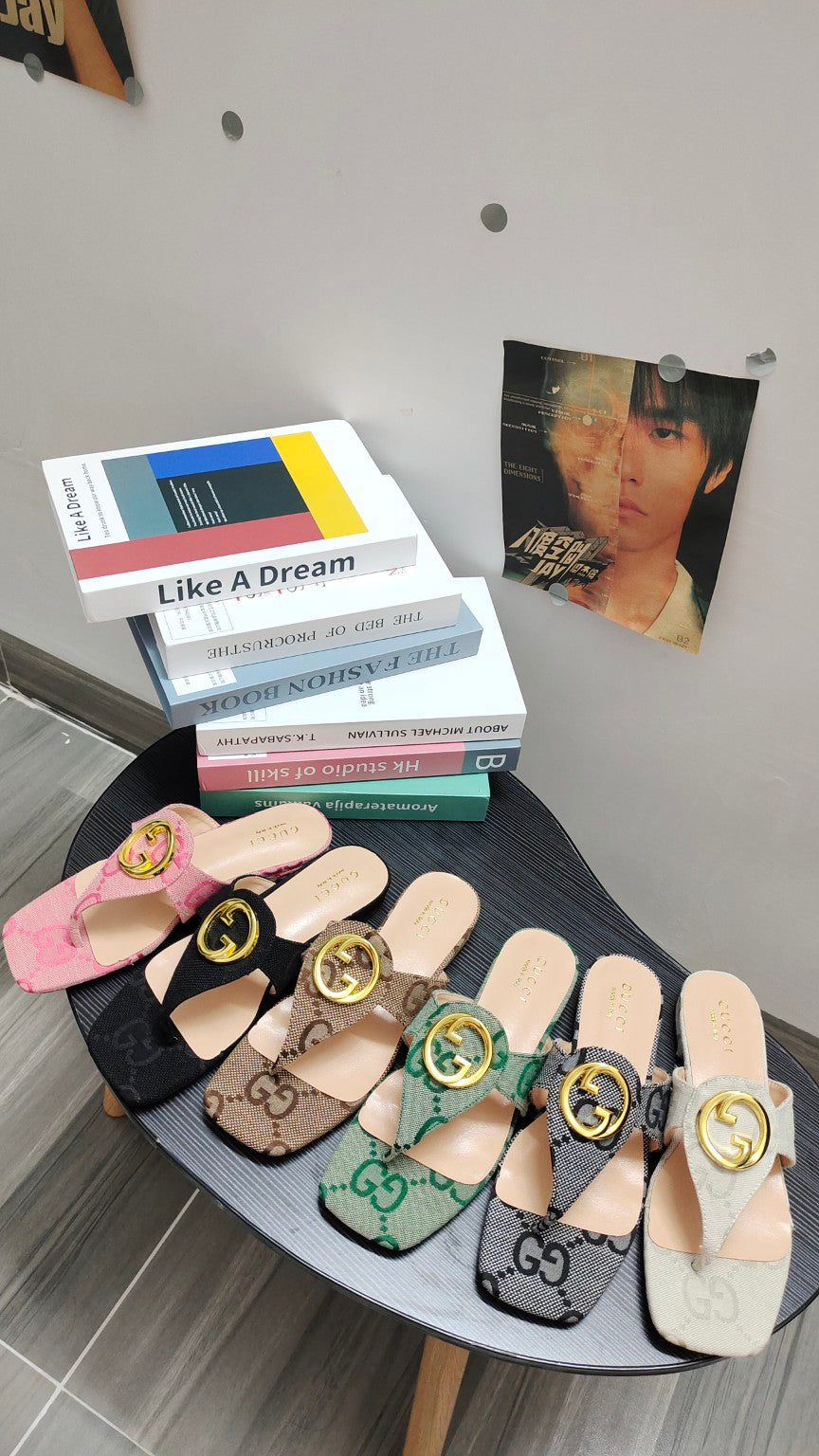 14B99ZDE Stylish slippers