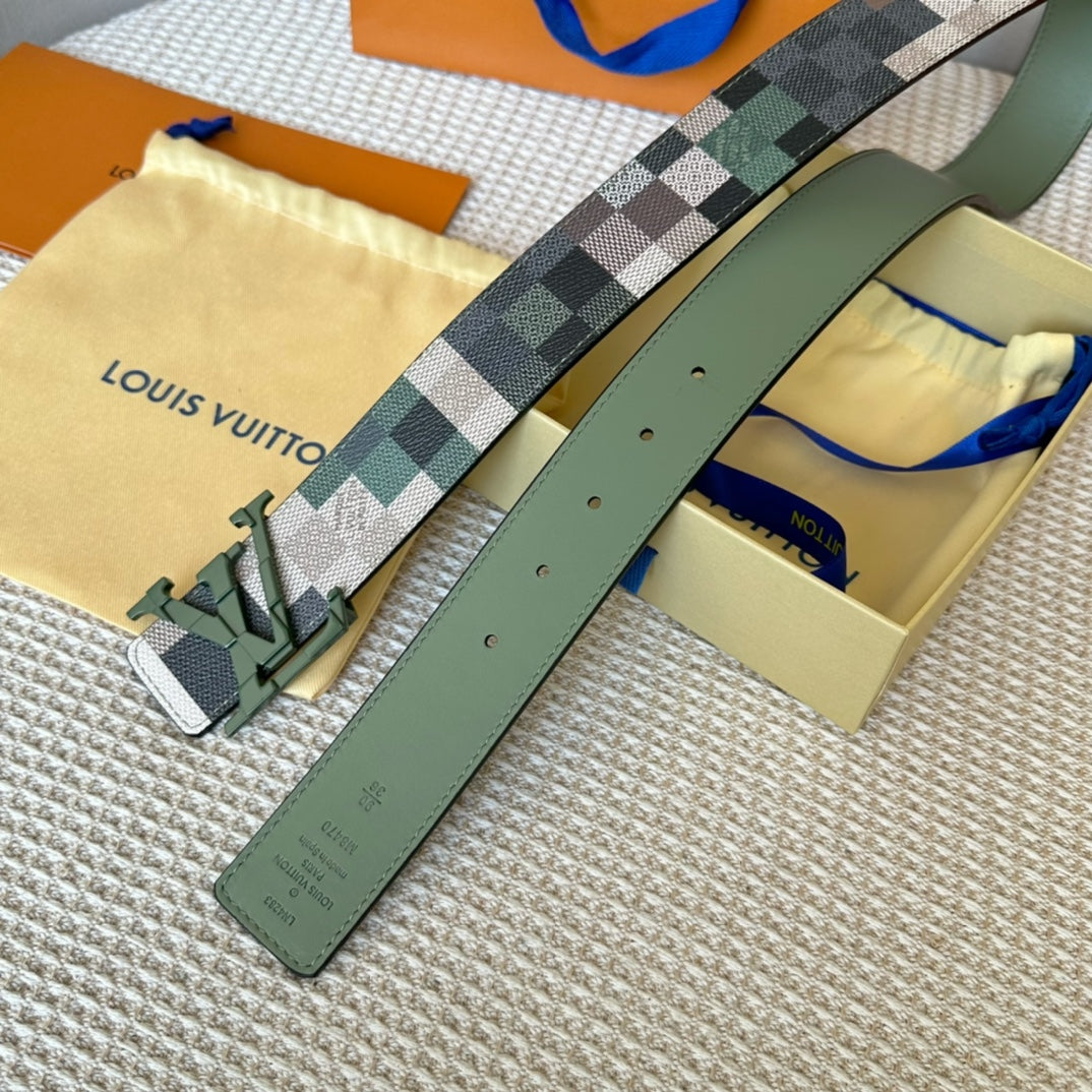 14E129PDE Stylish  High quality belt With full package