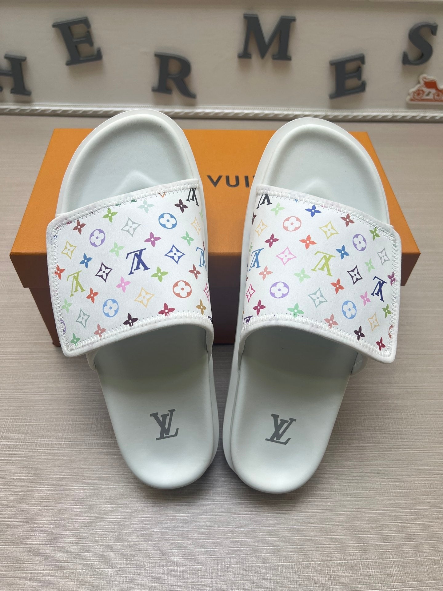 5LE207ZDE Stylish Slippers